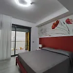 Yellow Dream Aparthotel 4*