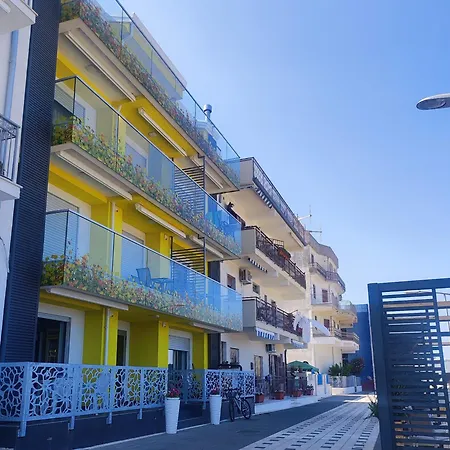 Yellow Dream 4* Torre Melissa