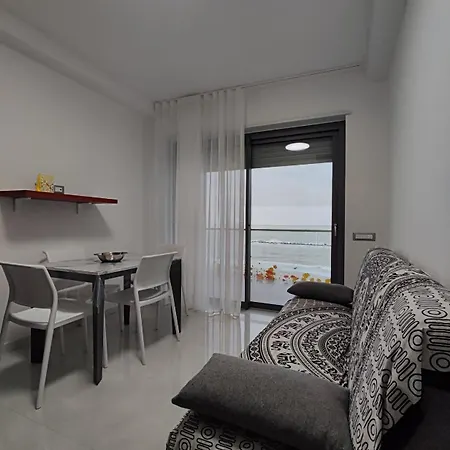 Hotel apartamentowy Yellow Dream 4*
