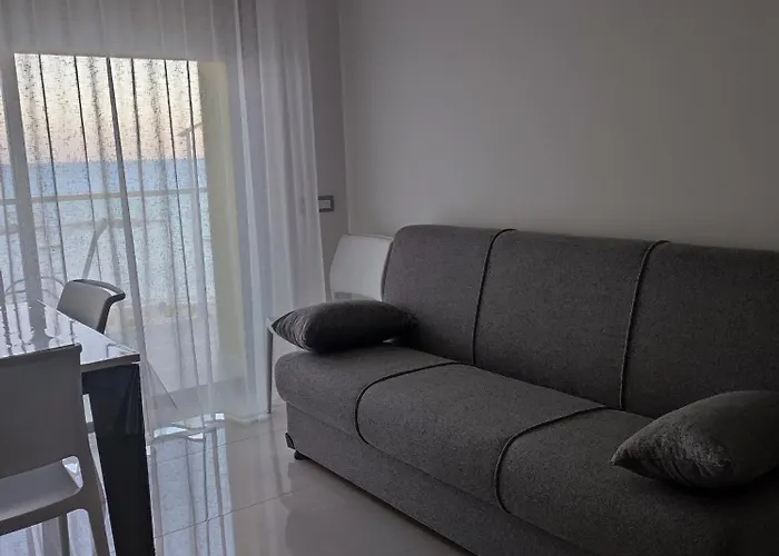 Aparthotel Yellow Dream 4*