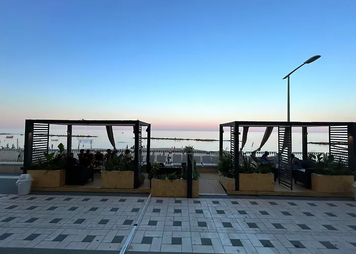 Yellow Dream Aparthotel Torre Melissa